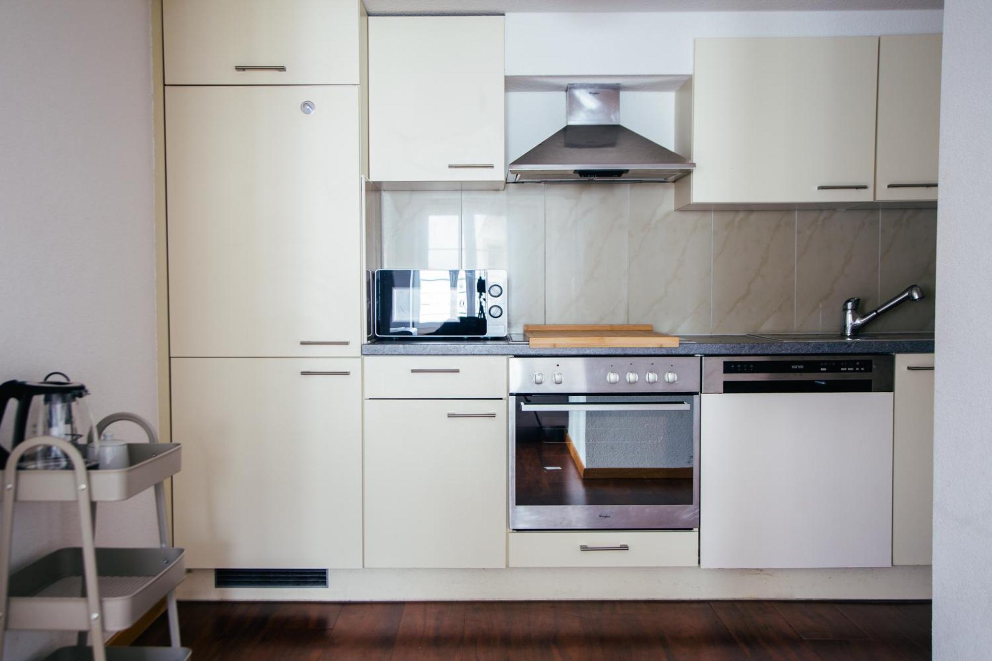 Nimbuzzz Apartments Unterseen Экстерьер фото