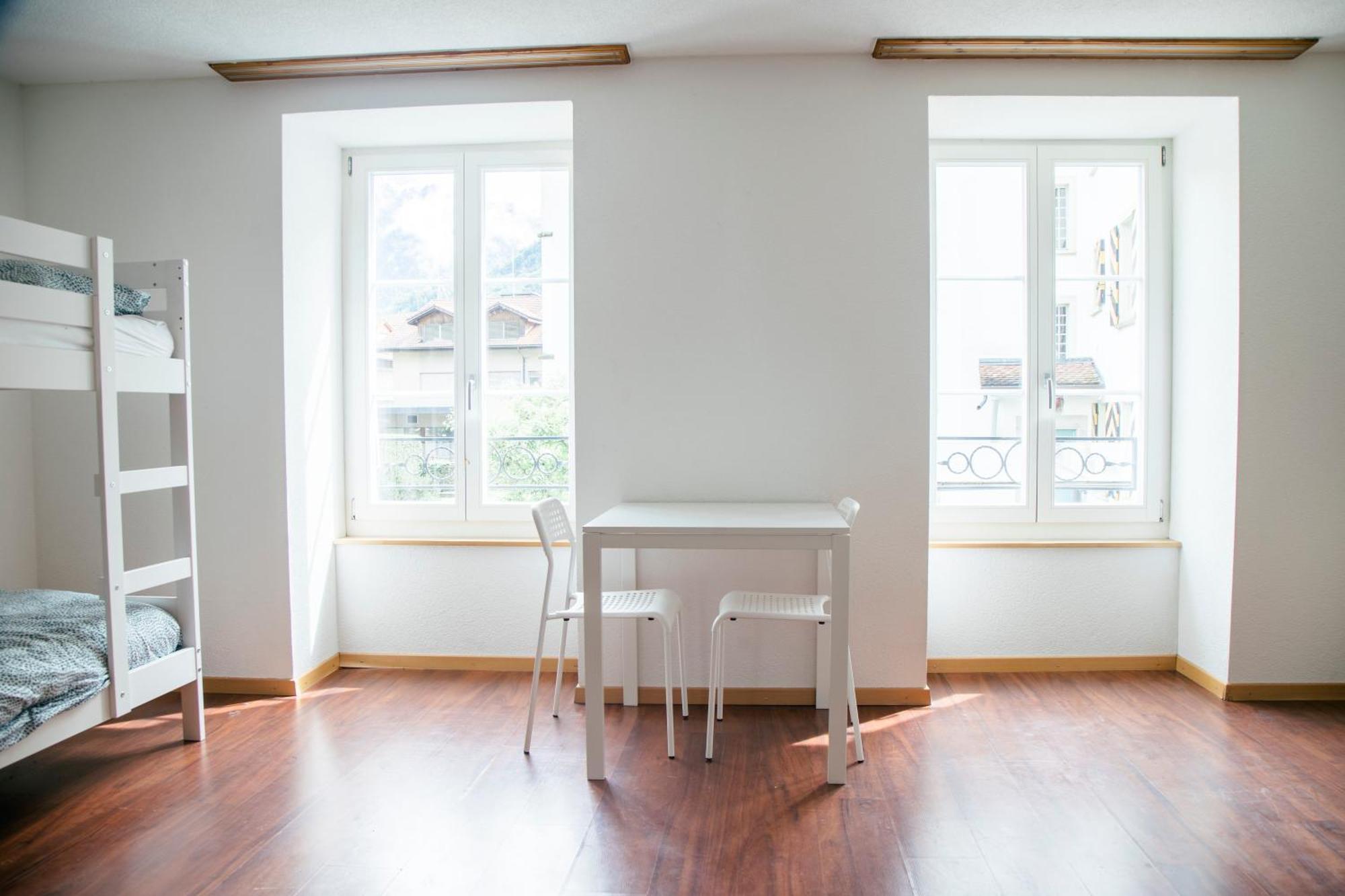 Nimbuzzz Apartments Unterseen Экстерьер фото
