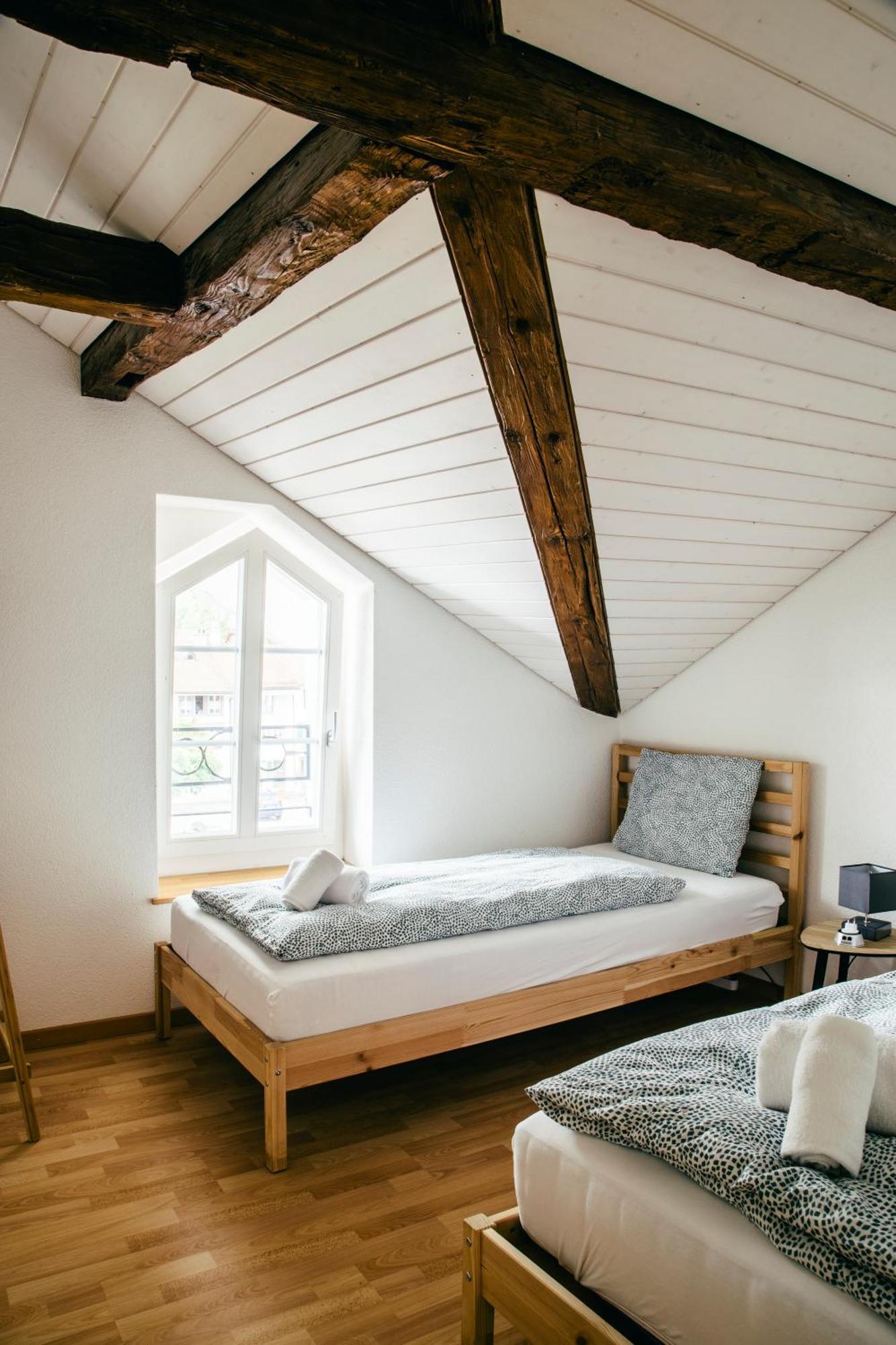 Nimbuzzz Apartments Unterseen Экстерьер фото